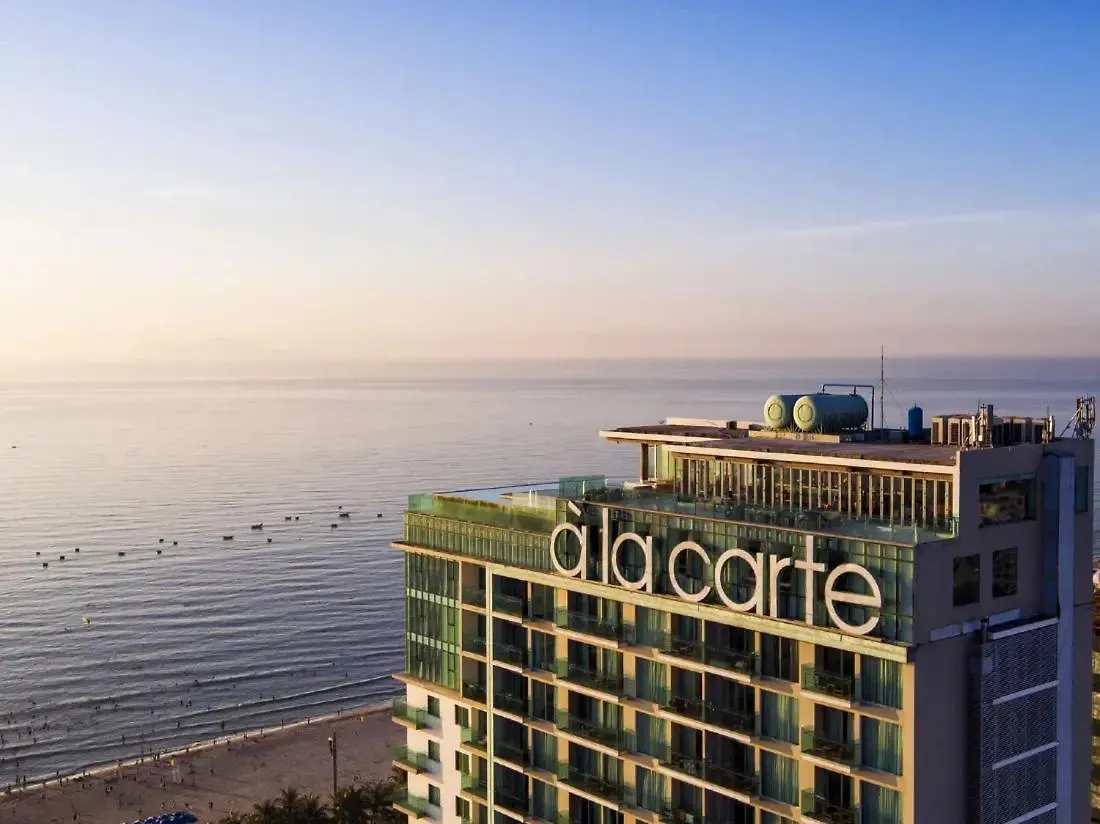 Romantic Apt With Seaview - Beachfont Da Nang Lejlighed