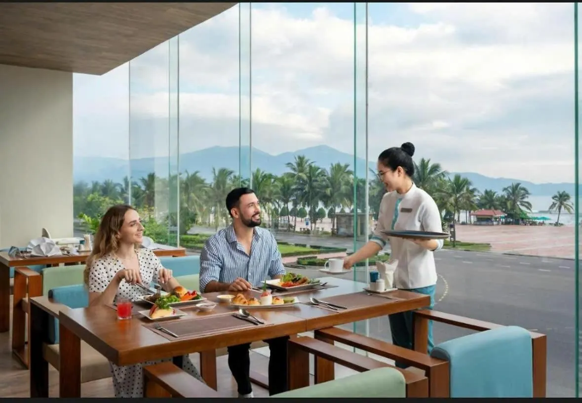 Apartment Romantic Apt With Seaview - Beachfont Da Nang