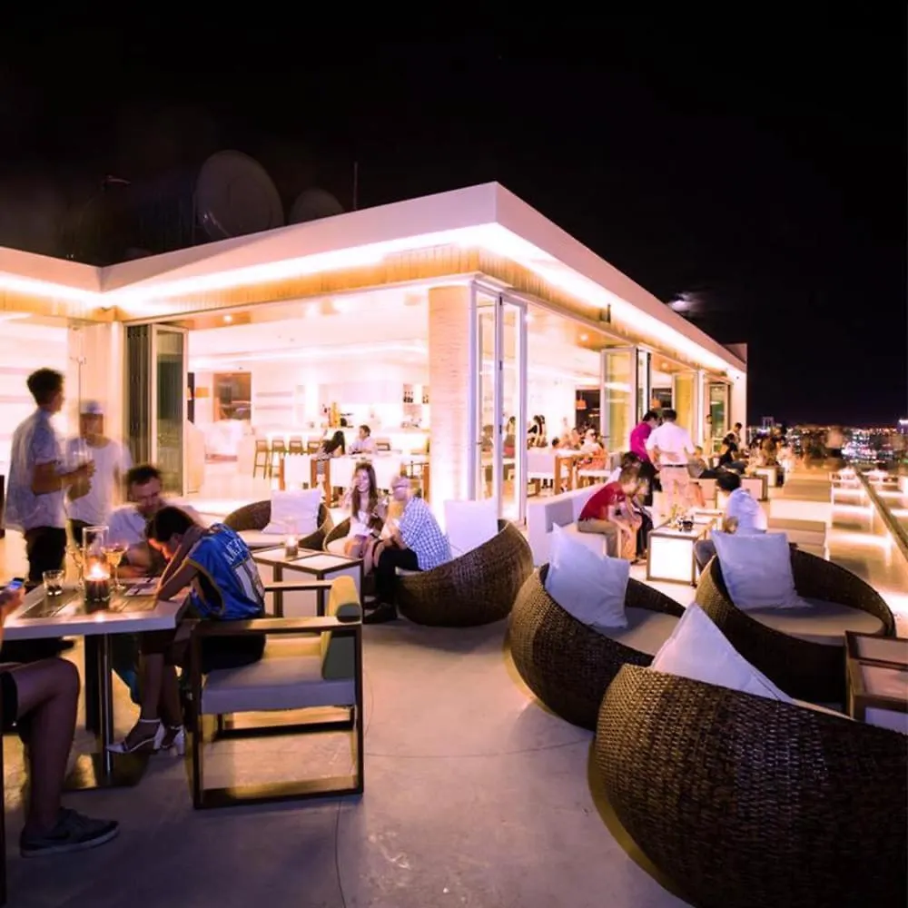 Apartment Romantic Apt With Seaview - Beachfont Da Nang