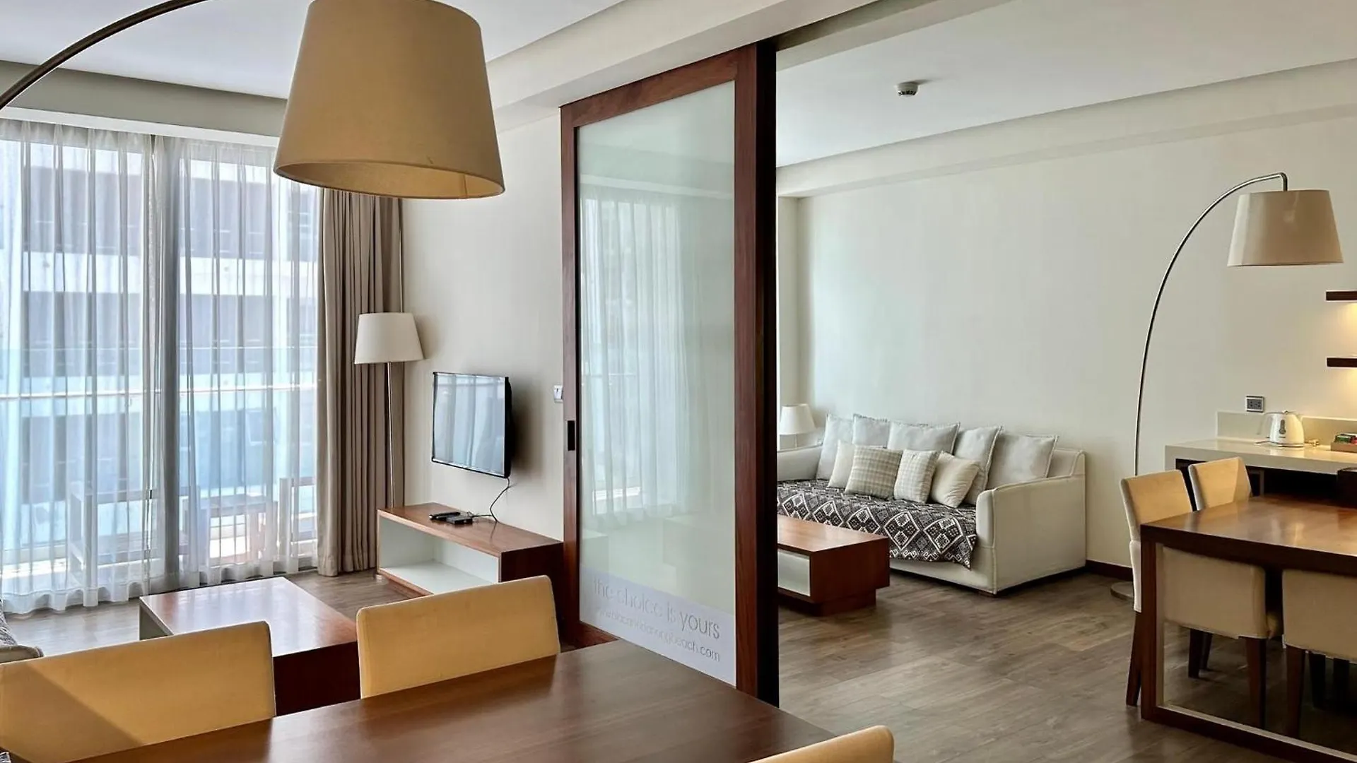 Romantic Apt With Seaview - Beachfont Da Nang Apartment