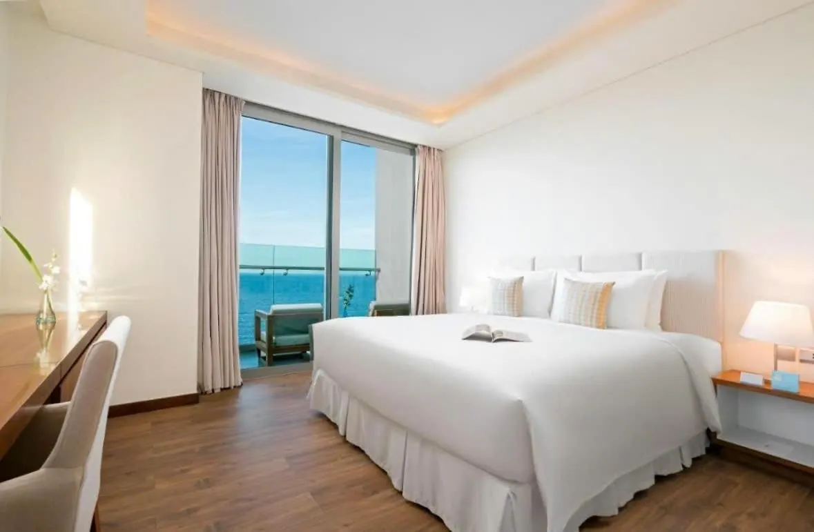 Apartment Romantic Apt With Seaview - Beachfont Da Nang