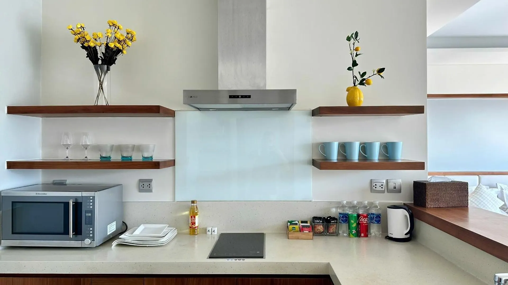 Romantic Apt With Seaview - Beachfont Da Nang Apartment